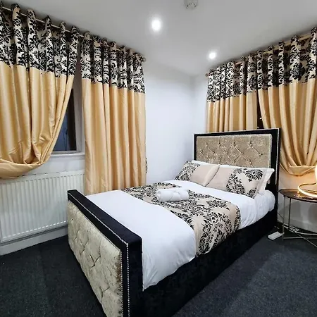 *f1*gh* Setup For Your Relaxed & Amazing + Free Parking + Free Fast Wifi * *